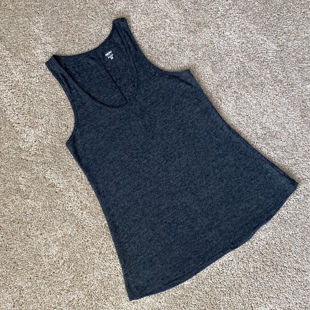 Mossimo Basic Linen Tank Top - Picture 2 of 10
